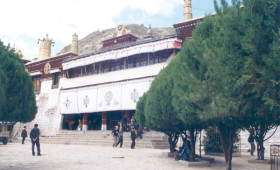 lhasa tour from kathmandu